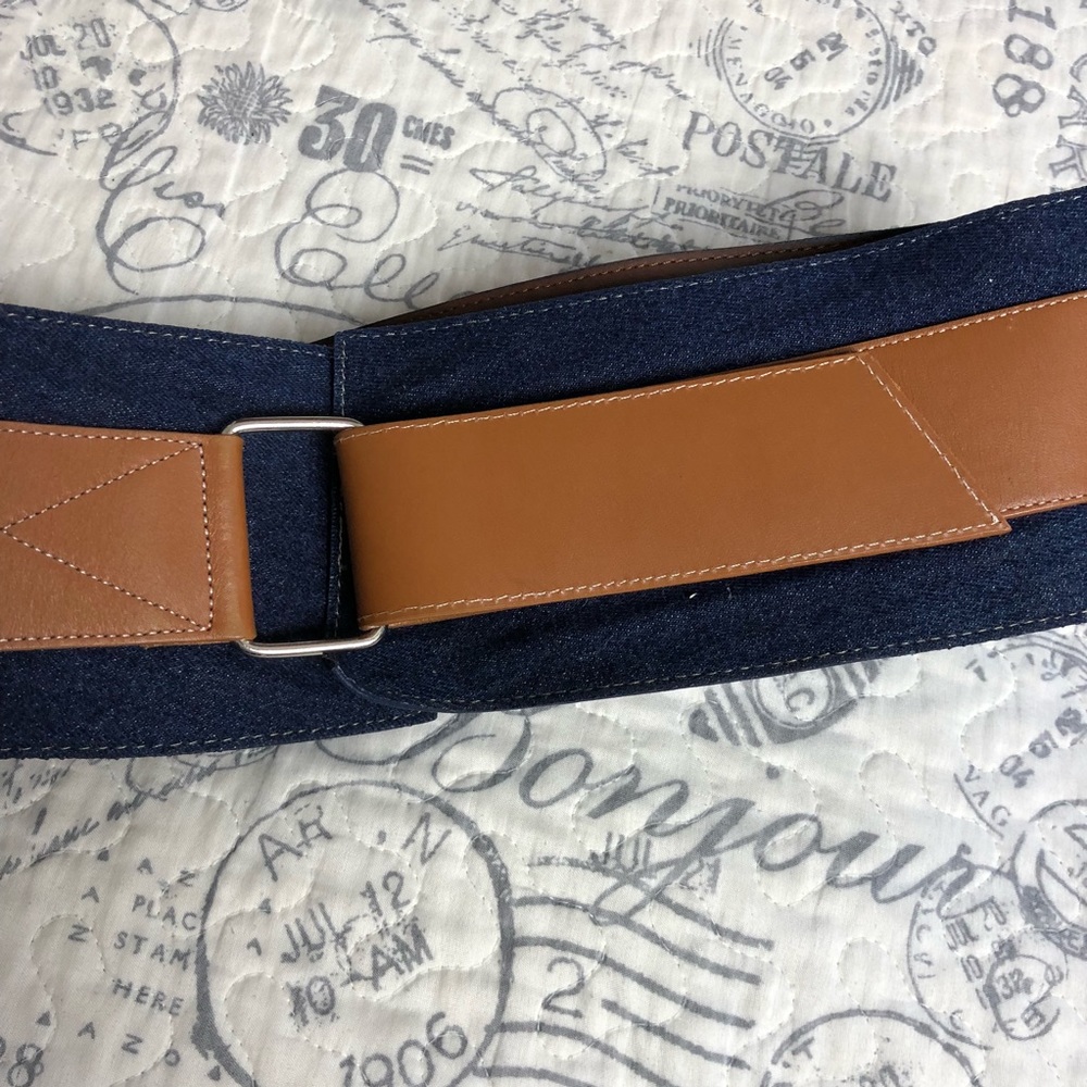 Vintage Moda International Belt